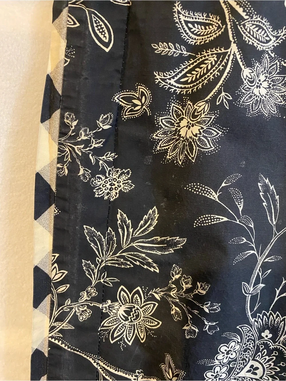 Set of 2 American Living 100% cotton black tan gingham plaid floral King shams